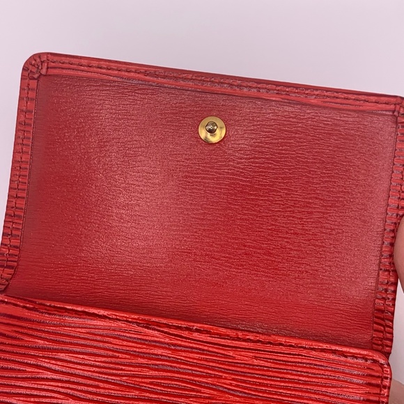 Louis Vuitton Red Epi Trifold Wallet and Coin Pouch - Picture 12 of 17